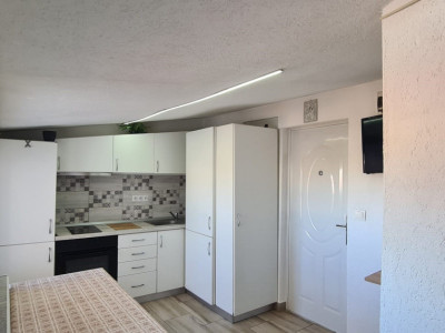 Apartament 2 camere \ mansarda \ Zona - Piata Cluj - Sibiu