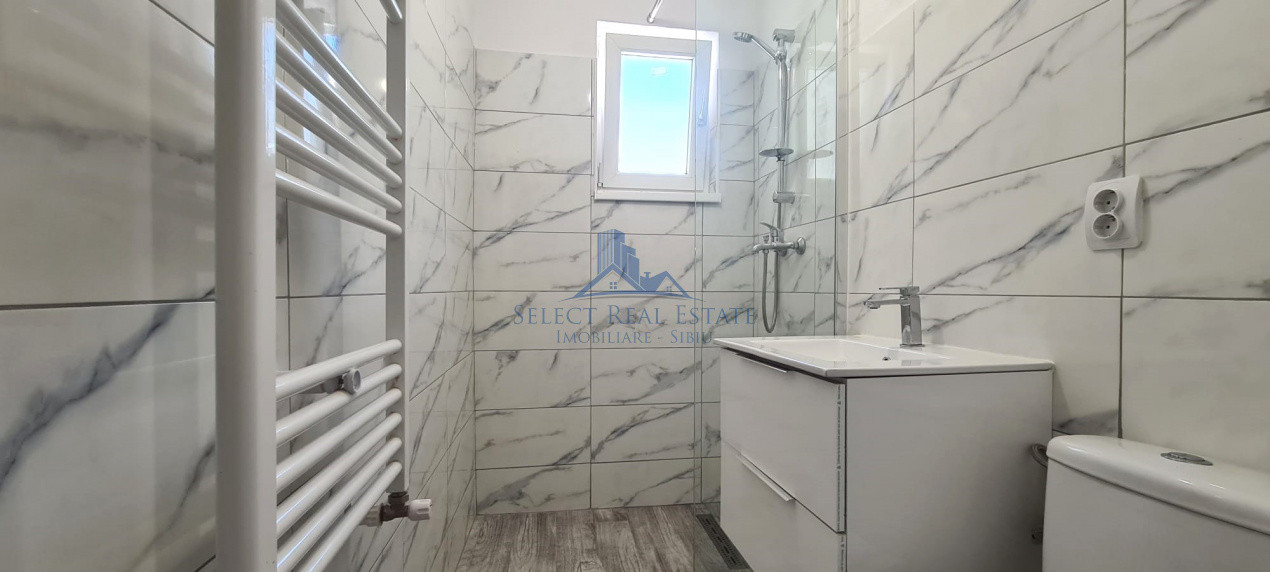 Apartament 2 camere \ Total Renovat \ Tarnaveni - Mures