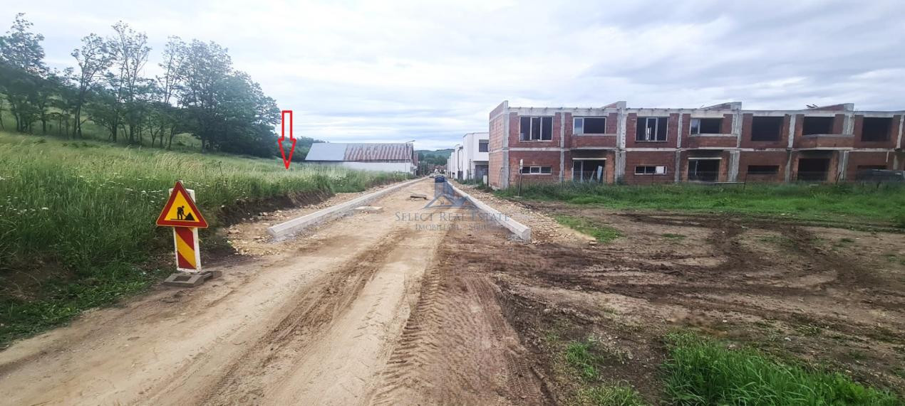 Teren intravilan 2500 mp \Sibiu \Sura Mare