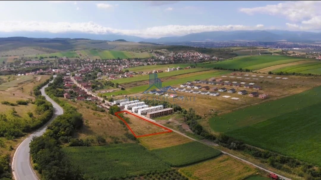 Teren intravilan 2500 mp \Sibiu \Sura Mare