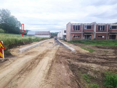 Teren intravilan 2500 mp \Sibiu \Sura Mare