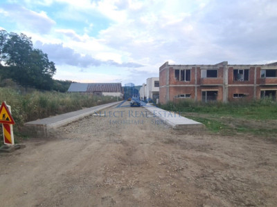 Teren intravilan 2500 mp \Sibiu \Sura Mare