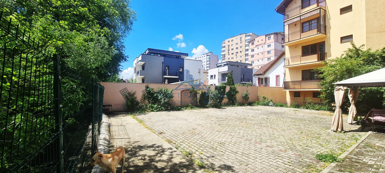 Apartament 3 camere \ curte privata \ Sibiu
