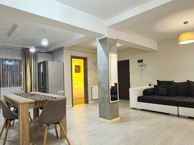 Apartament 3 camere \ parcare si curte privata \ Sibiu 