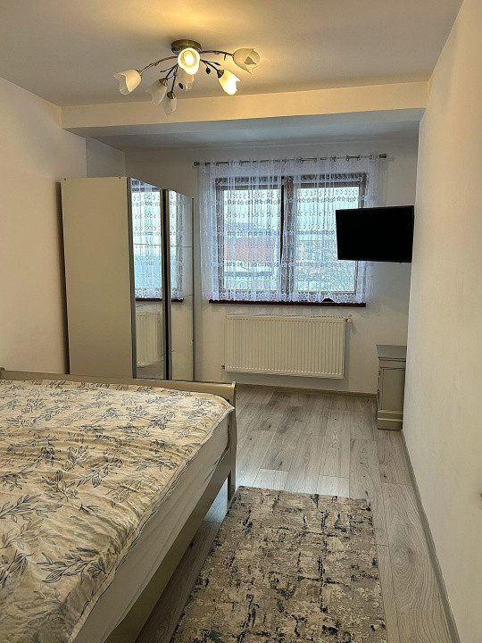 Apartament 3 camere \ parcare si curte privata \ Sibiu 