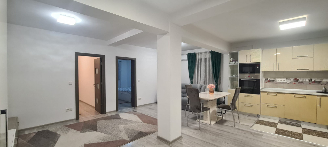 Apartament 3 camere \ parcare si curte privata \ Sibiu 