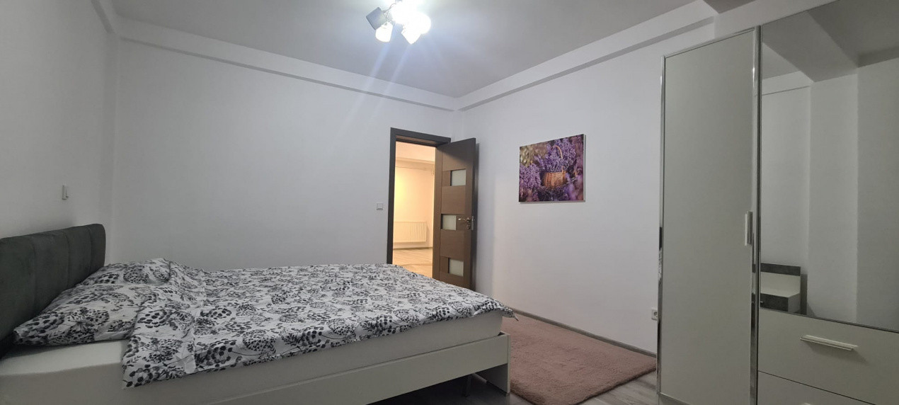 Apartament 3 camere \ parcare si curte privata \ Sibiu 