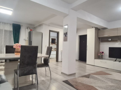 Apartament 3 camere \ parcare si curte privata \ Sibiu 