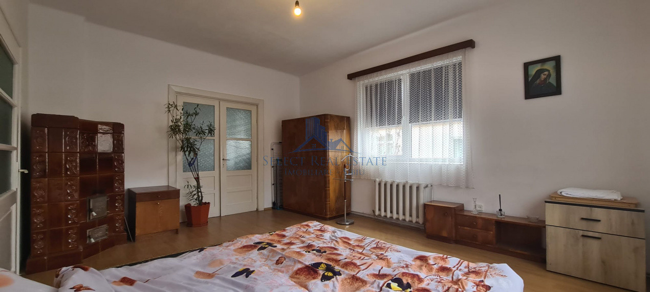 Apartament la casa + curte \ inchiriere \ Sibiu