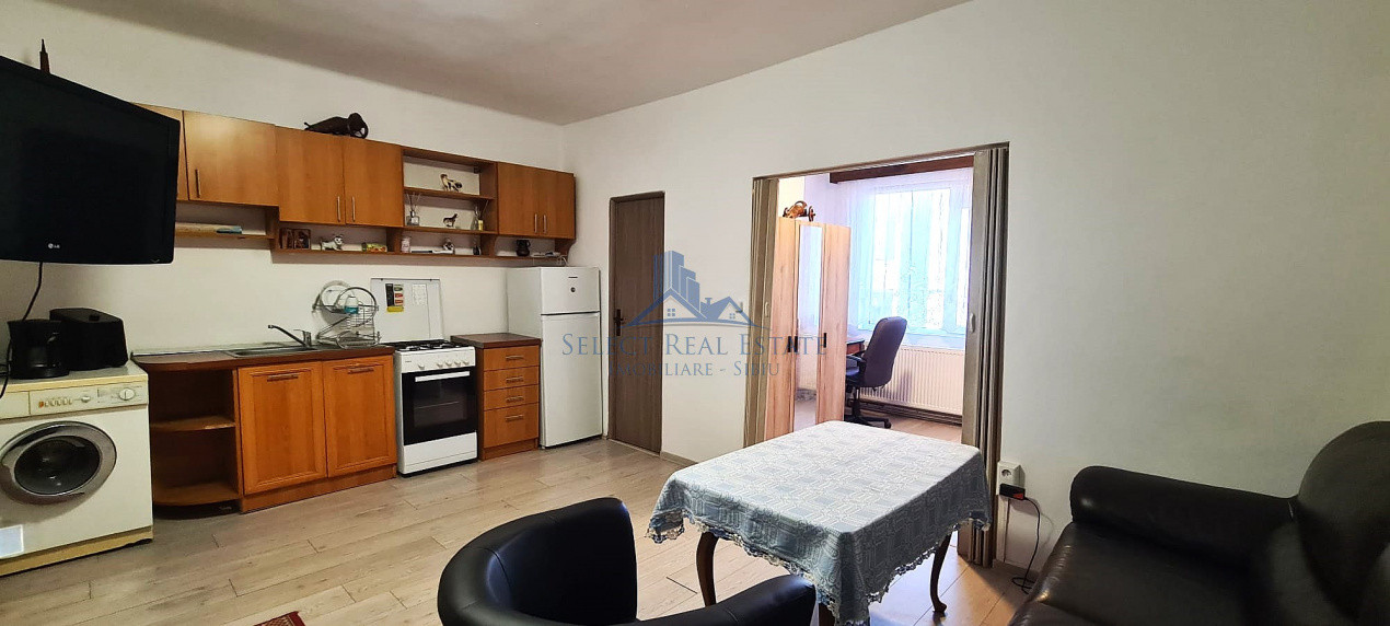 Apartament 2 camere la curte \ Sibiu