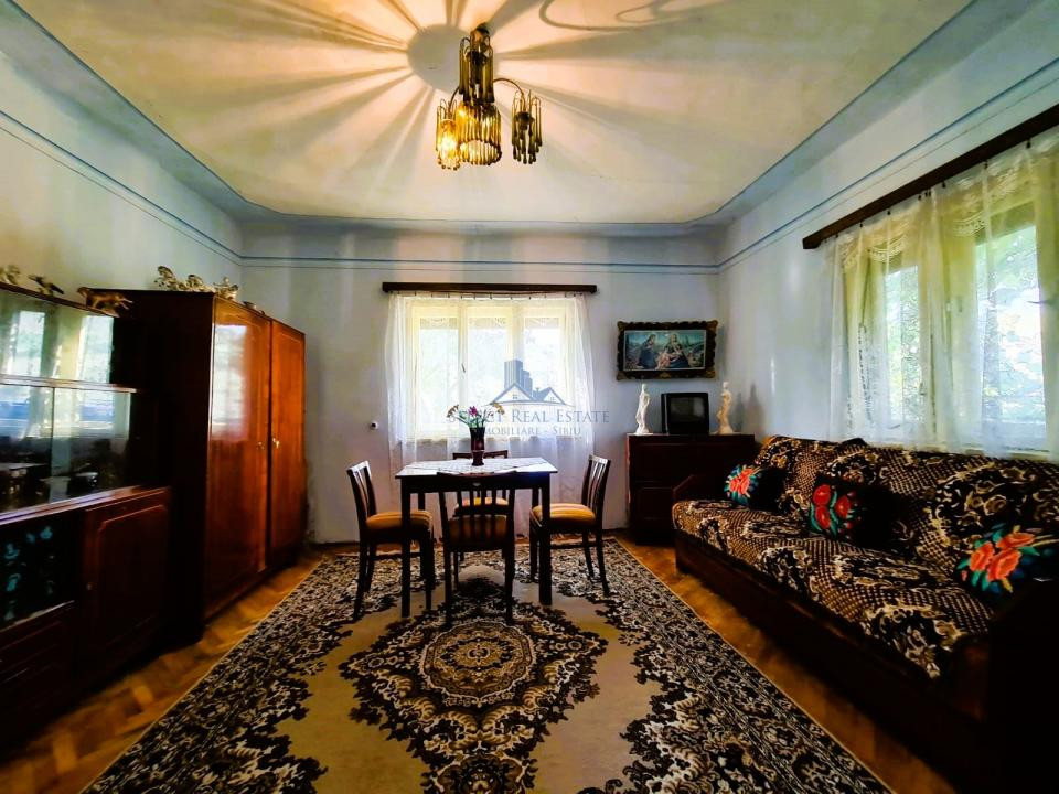 Casa individuala \ 1500 mp teren \ vanzare 