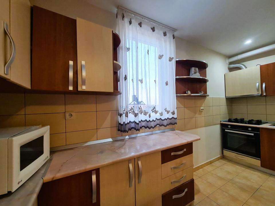 Apartament 3 camere\ Etaj 2\ Sibiu - zona Belvedere